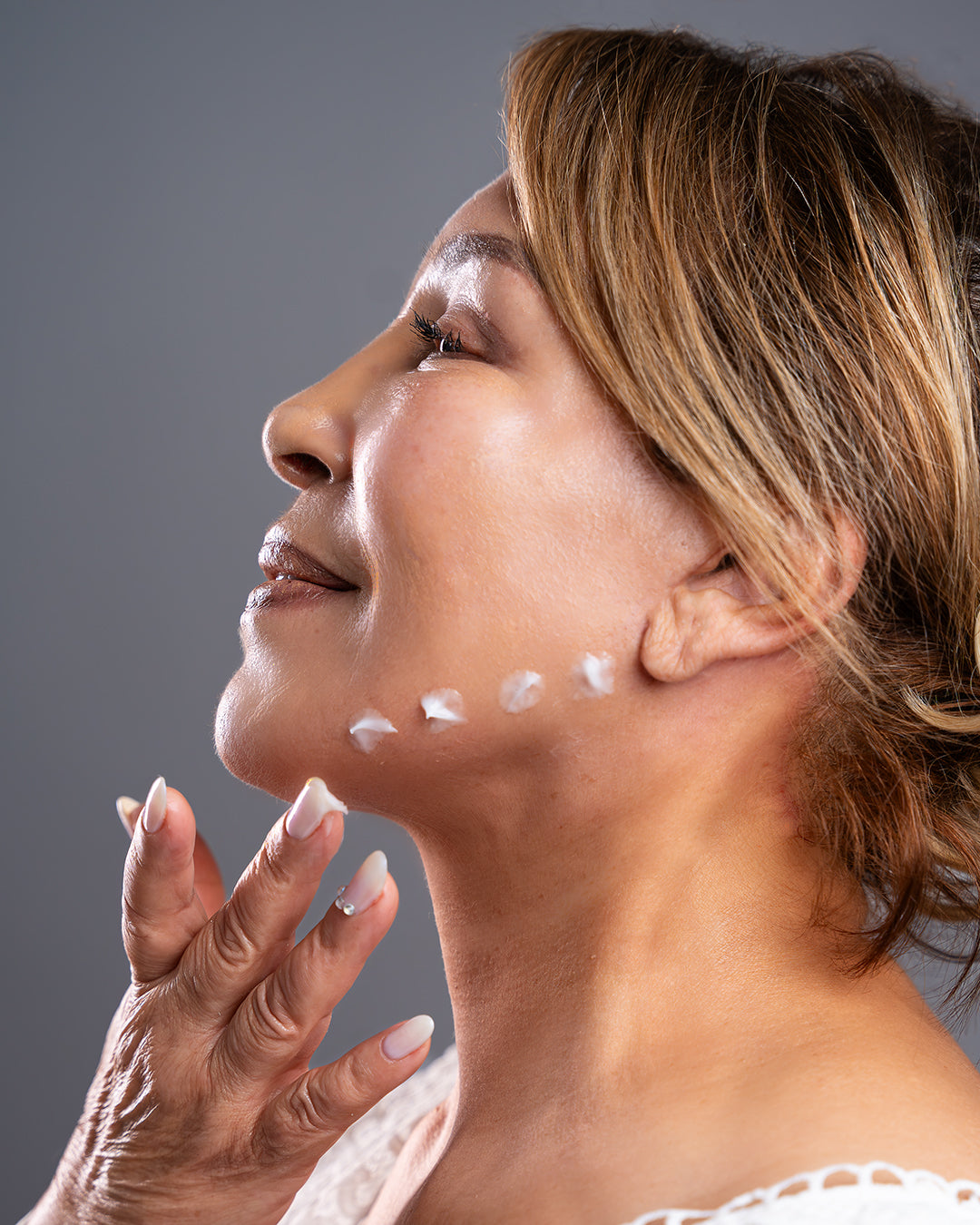 Routine Anti-Âge Complète – Hydratation, Fermeté & Éclat